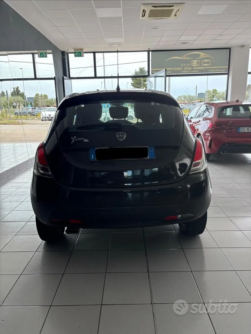 Lancia Ypsilon 2015 photo 4