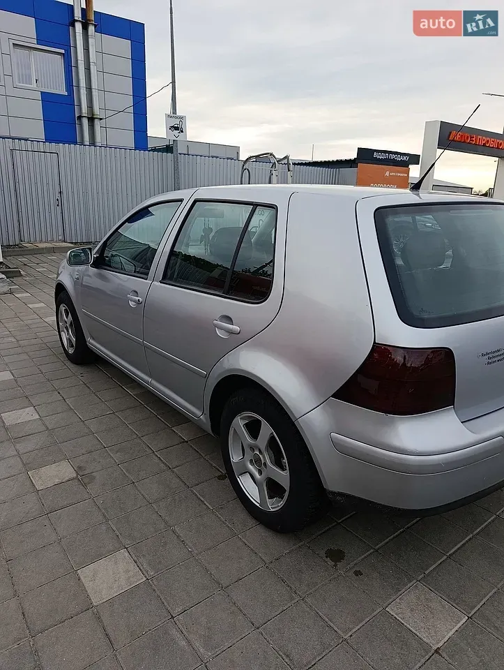 Volkswagen Golf 2003 photo 2