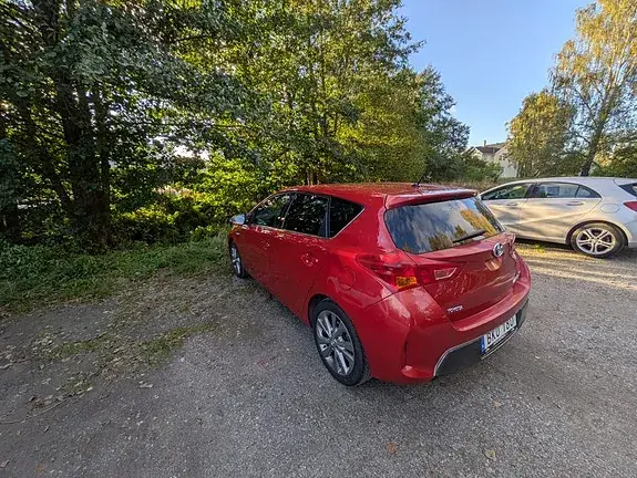 Toyota Auris 2014 photo 4