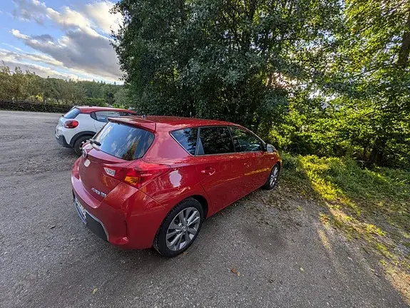 Toyota Auris 2014 photo 5