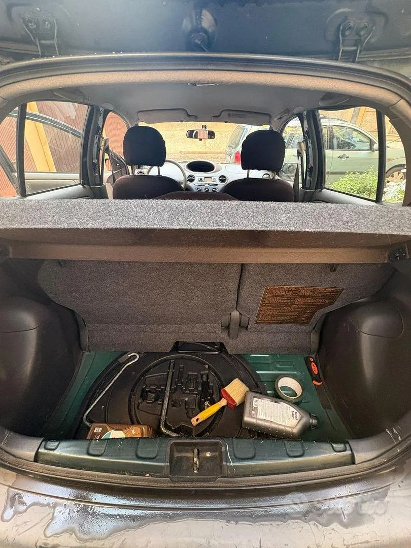 Toyota Yaris 2000 photo 5