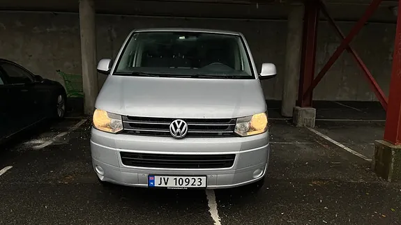 Volkswagen Caravelle 2010 photo 2