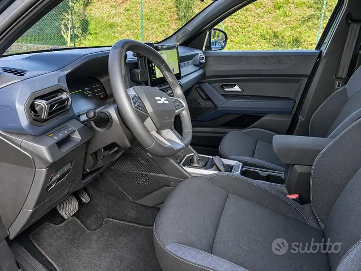 Dacia Duster 2025 photo 3