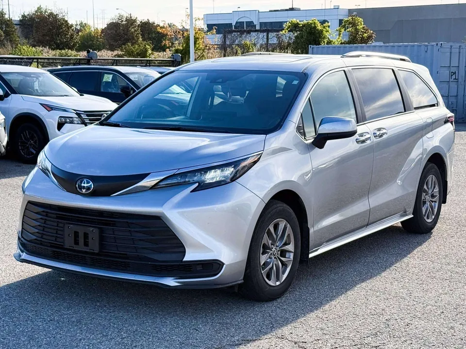 Toyota Sienna 2025 photo 4