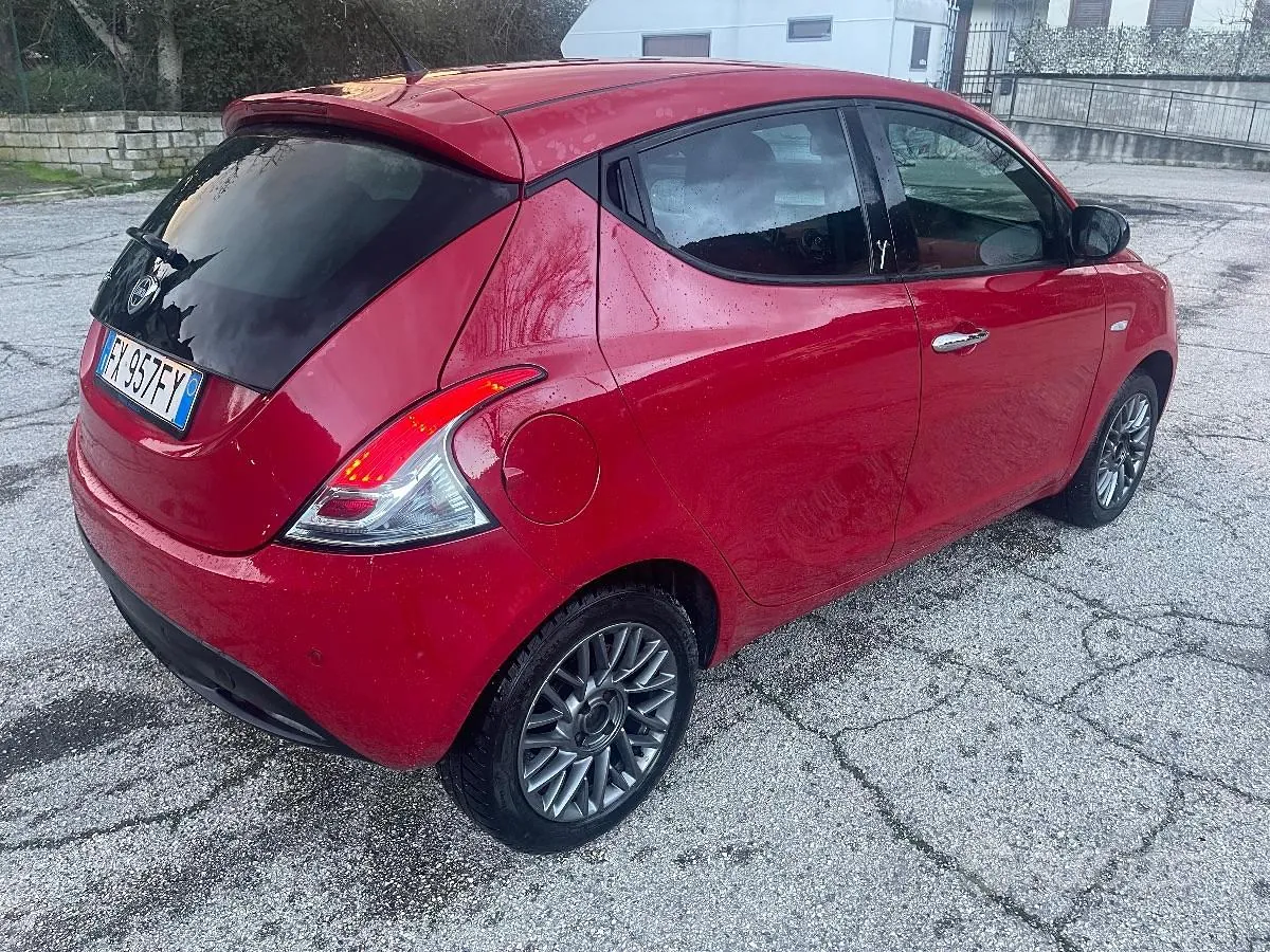 Lancia Ypsilon 2012 photo 5