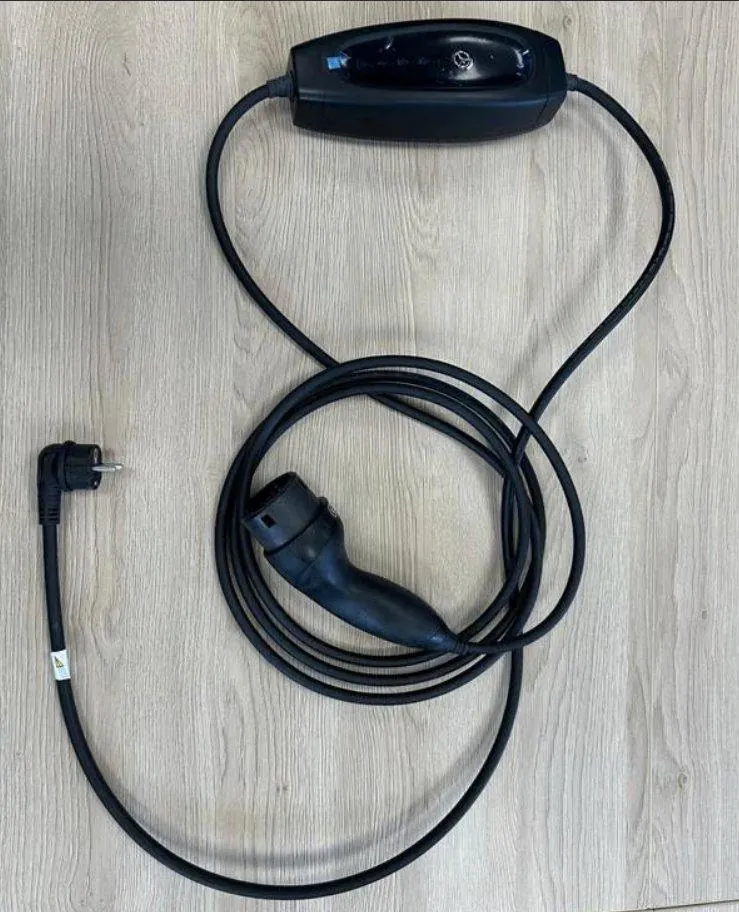 Mercedes-Benz Ladekabel Für E-Autos