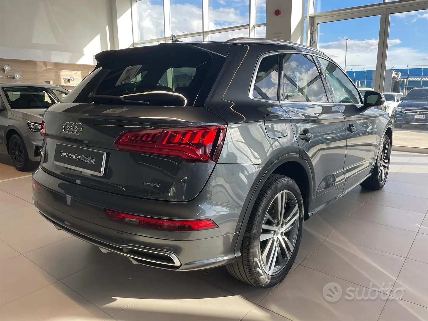 Audi Q5 2000 photo 4
