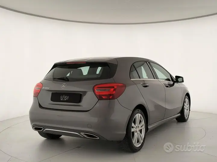 Mercedes-Benz A180D 2016 photo 5