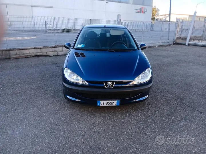 Peugeot 206