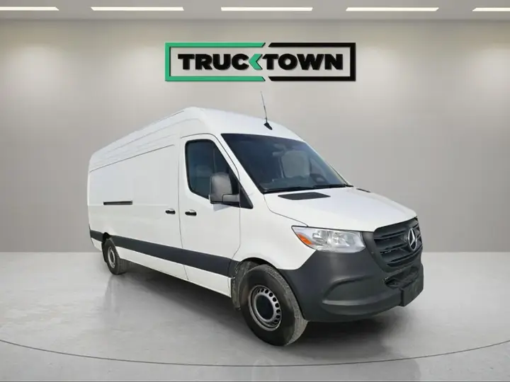Mercedes-Benz Sprinter 2025 photo 3
