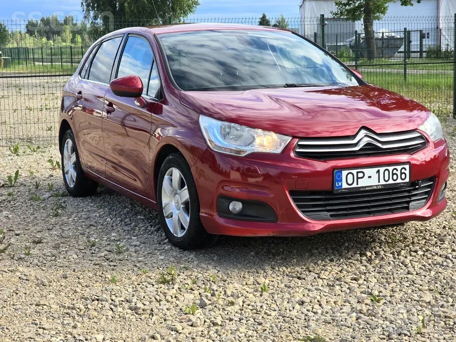 Citroen C4 2011 photo 4