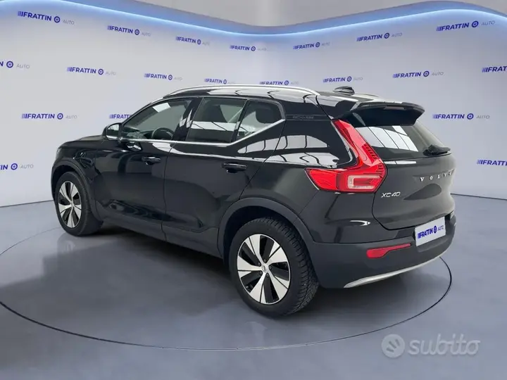 Volvo Xc40 2021 photo 2