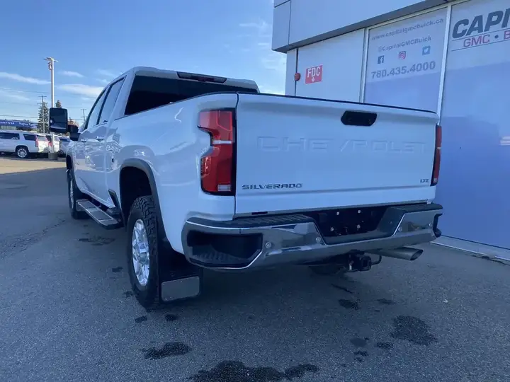 Chevrolet Silverado 3500 2024 photo 3