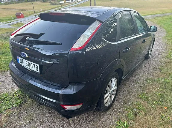 Ford Focus 2011 photo 3
