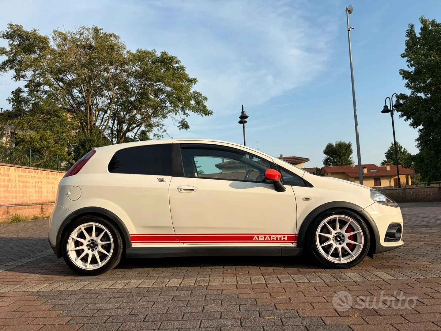 Abarth Grande Punto 2009 photo 3
