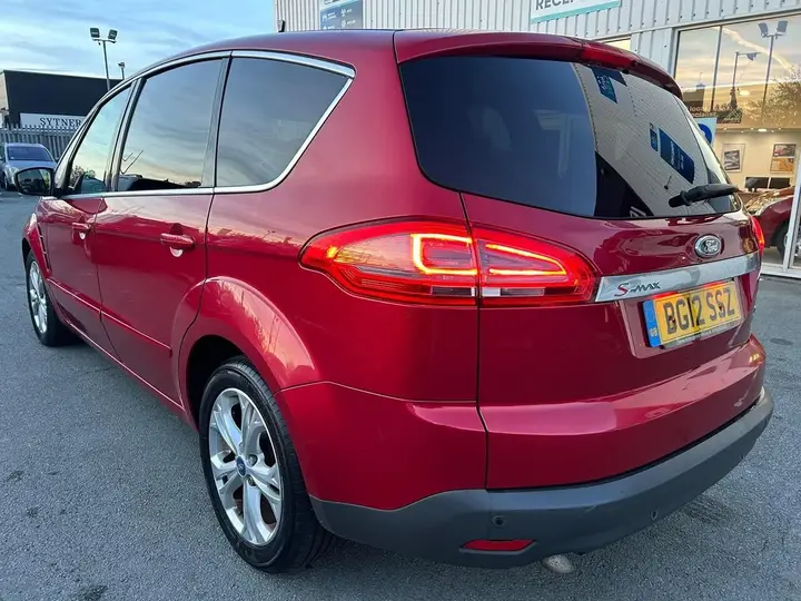 Ford S-Max 2012 photo 4
