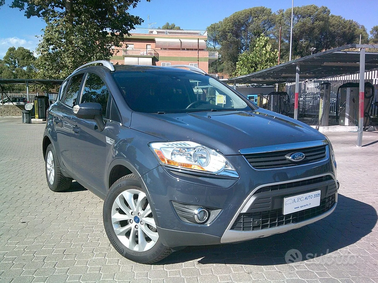 Ford Kuga 2012 photo 3