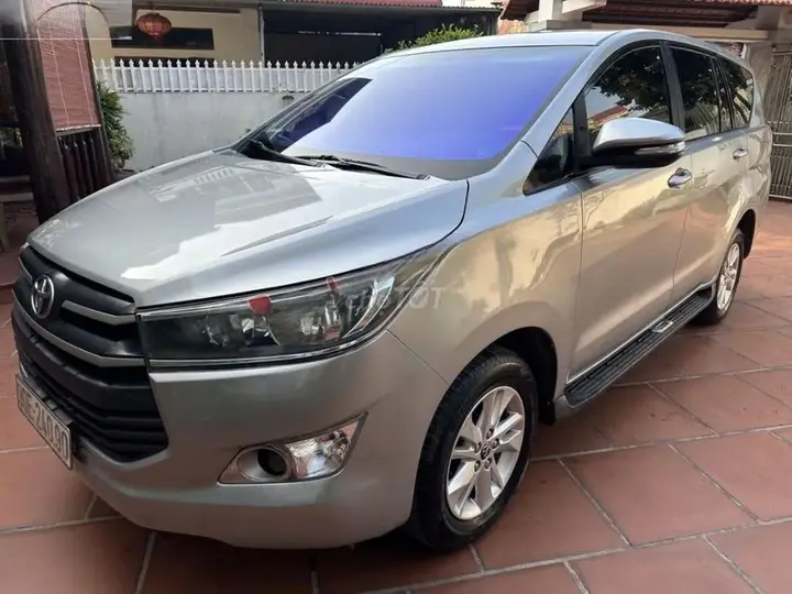 Toyota Innova 2016 photo 2