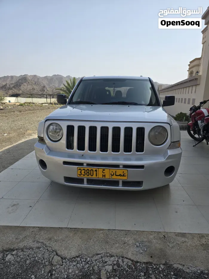 Jeep Patriot 2010 photo 2