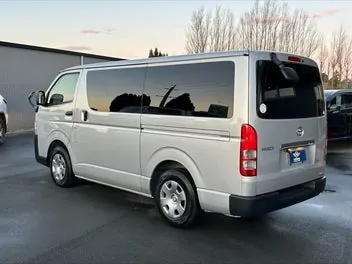 Toyota Hiace 2021 photo 5
