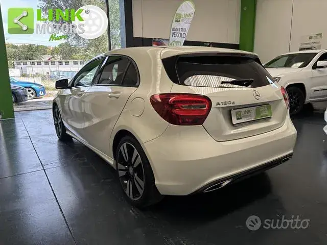 Mercedes-Benz A 180D 2016 photo 3
