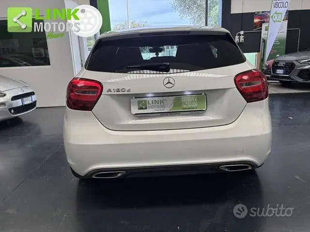 Mercedes-Benz A 180D 2016 photo 4