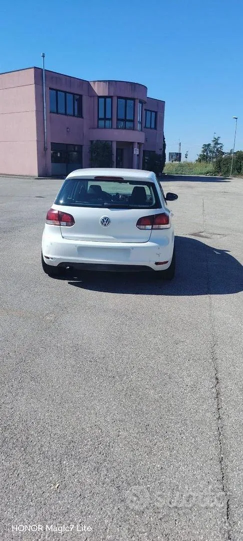Volkswagen Golf 2012 photo 3
