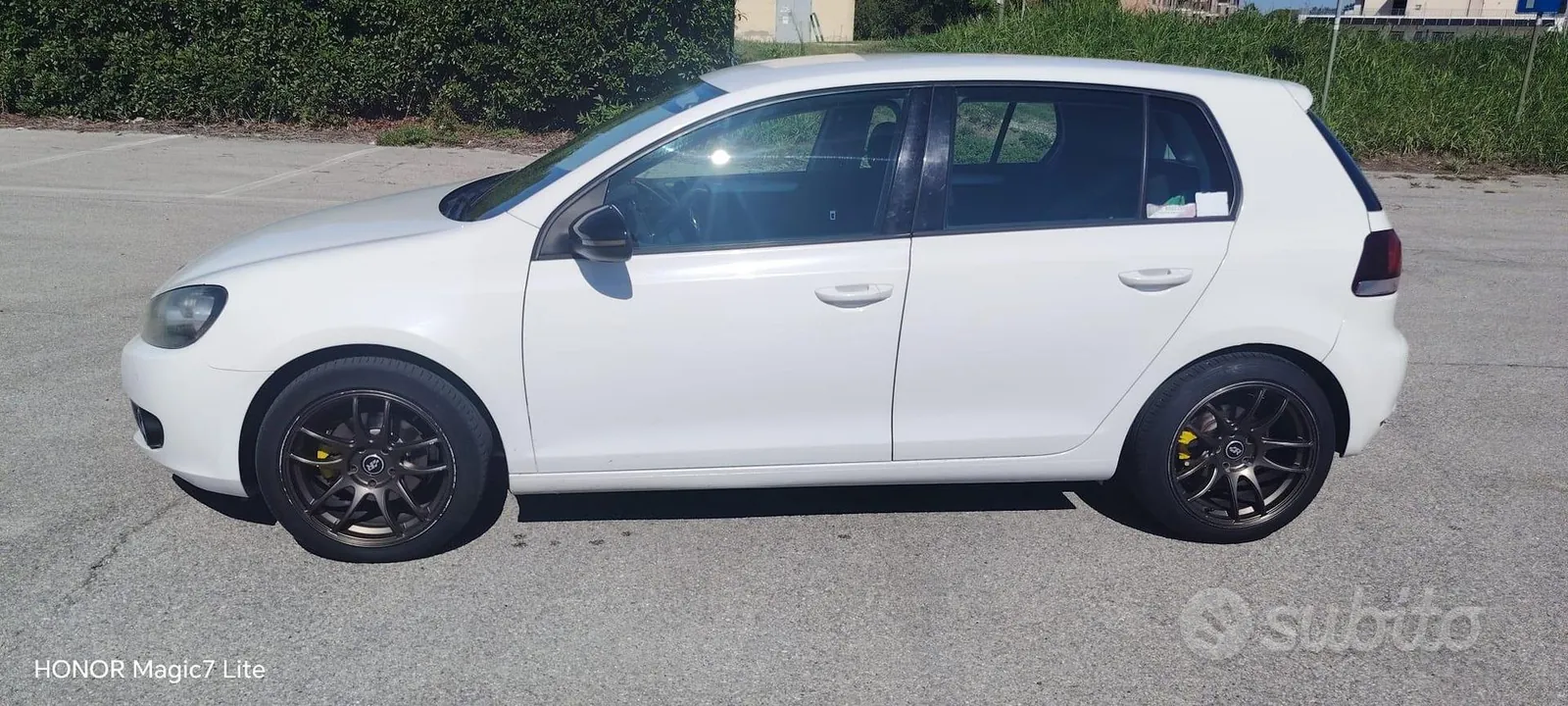 Volkswagen Golf 2012 photo 2