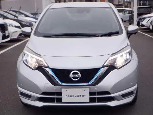 Nissan Note 2018 photo 3