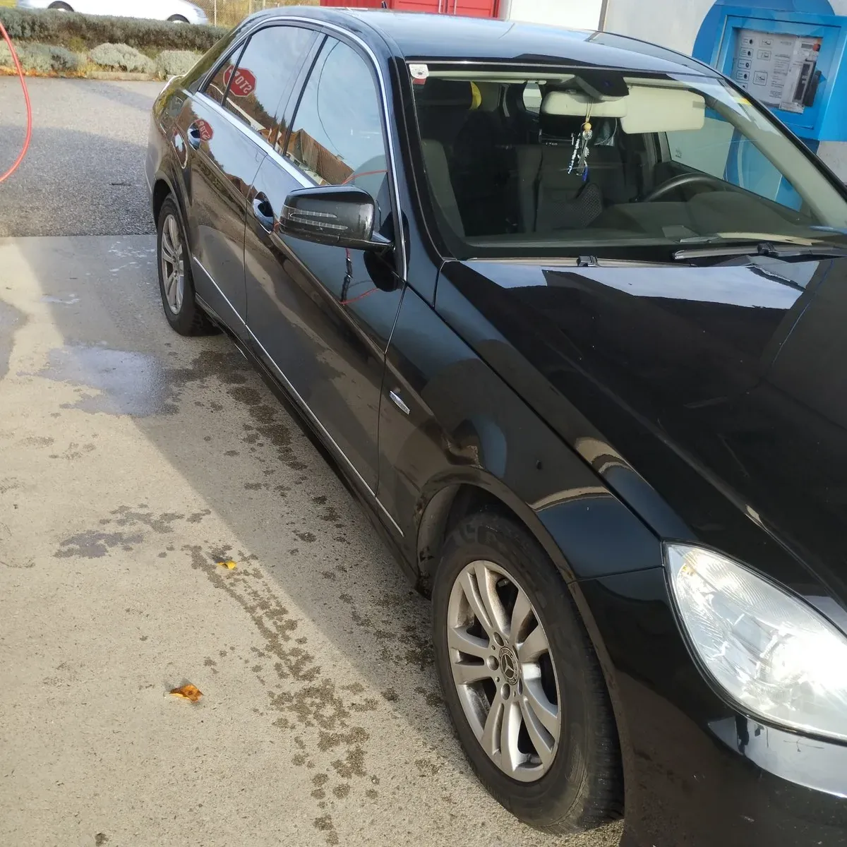 Mercedes-Benz E-Class 2010 photo 3