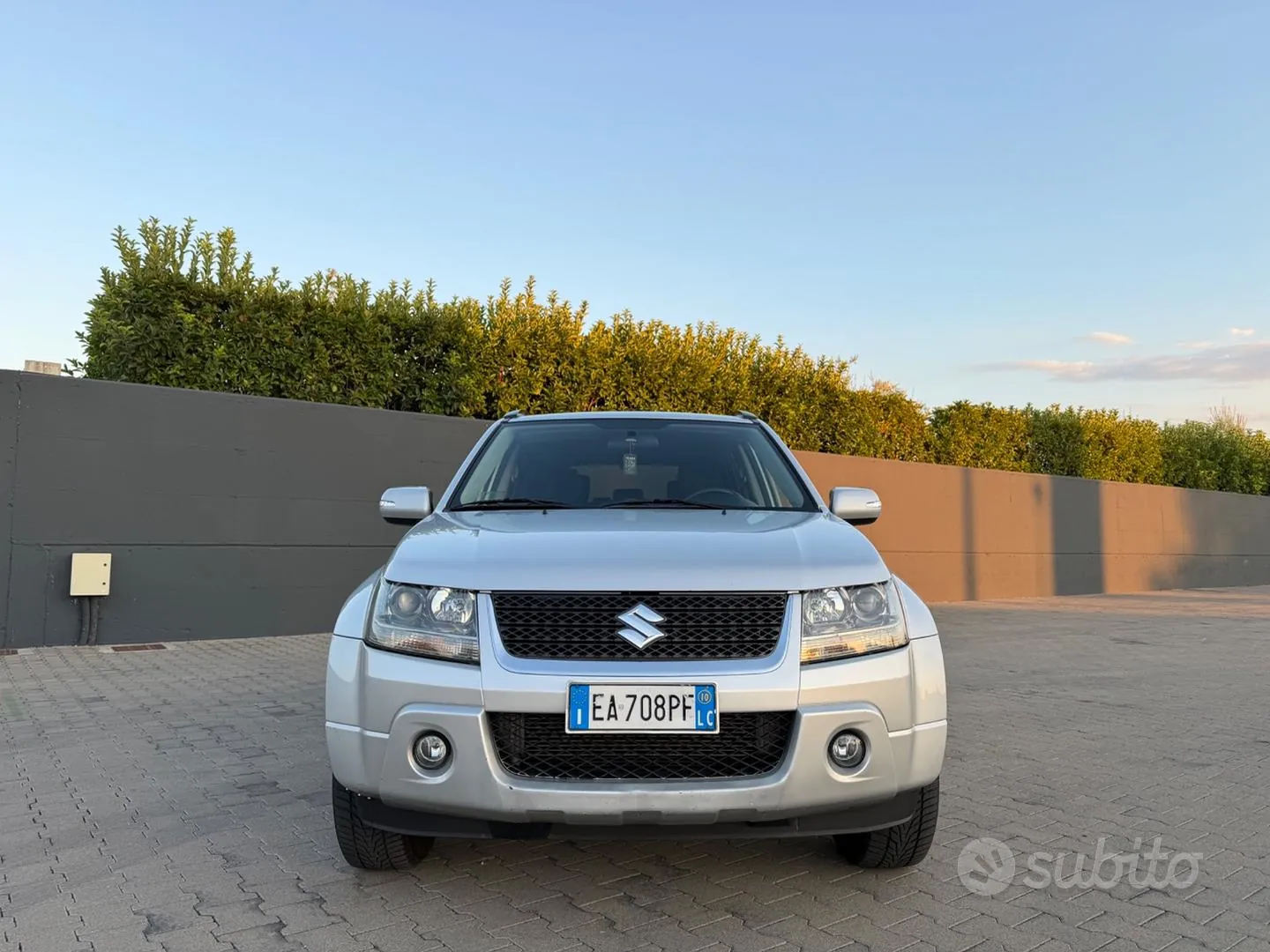 Suzuki Grand Vitara 2010 photo 2