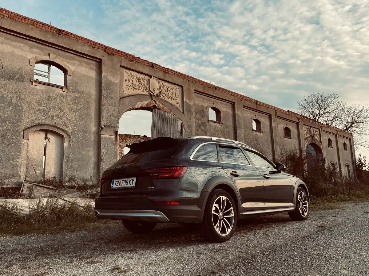 Audi A4 Allroad 2018 photo 2