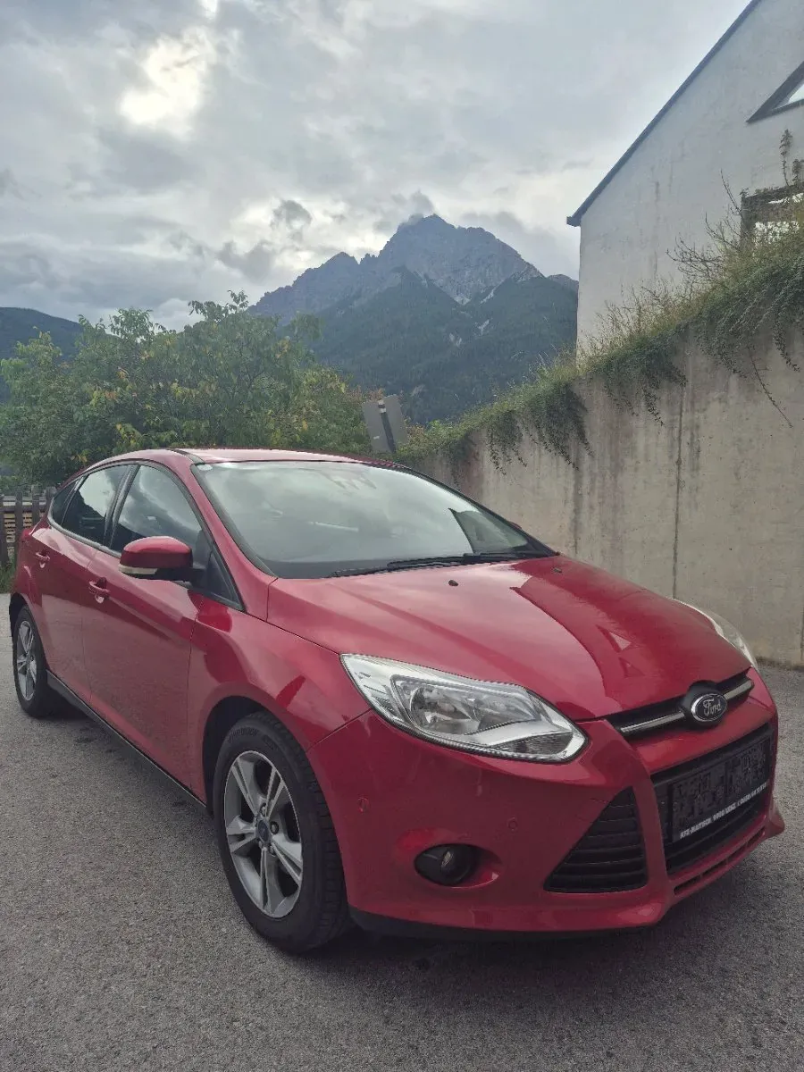 Ford Focus 2013 photo 3