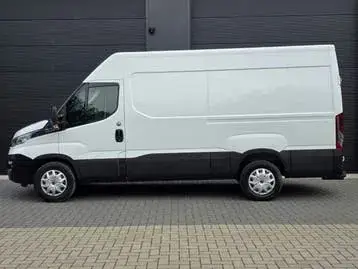 Iveco Daily 2018 photo 3