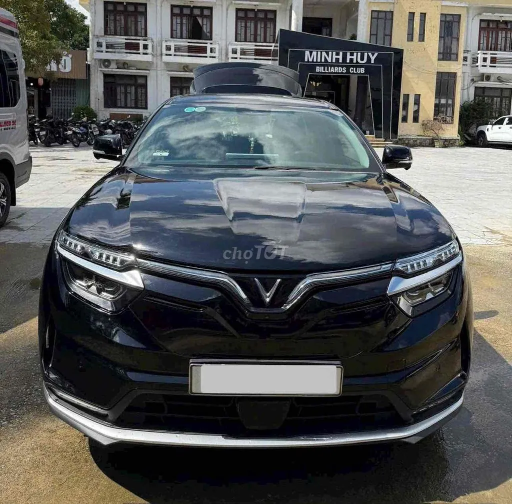 Vinfast Vf8