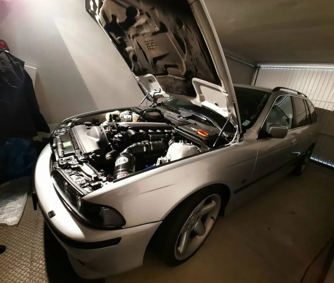 BMW 5Er-Reihe 523I Touring 1999 photo 3