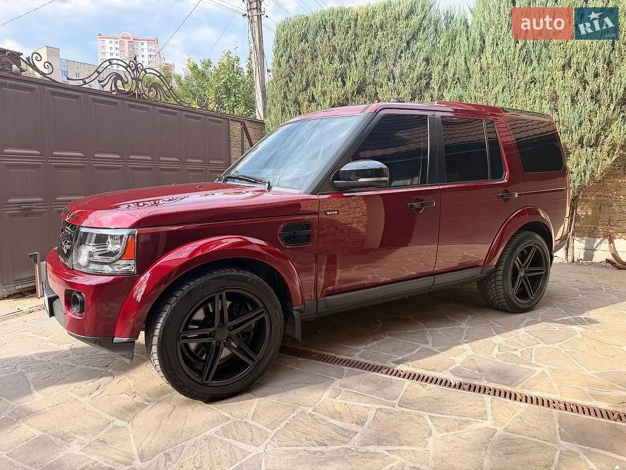 Land Rover Discovery 2014 photo 4