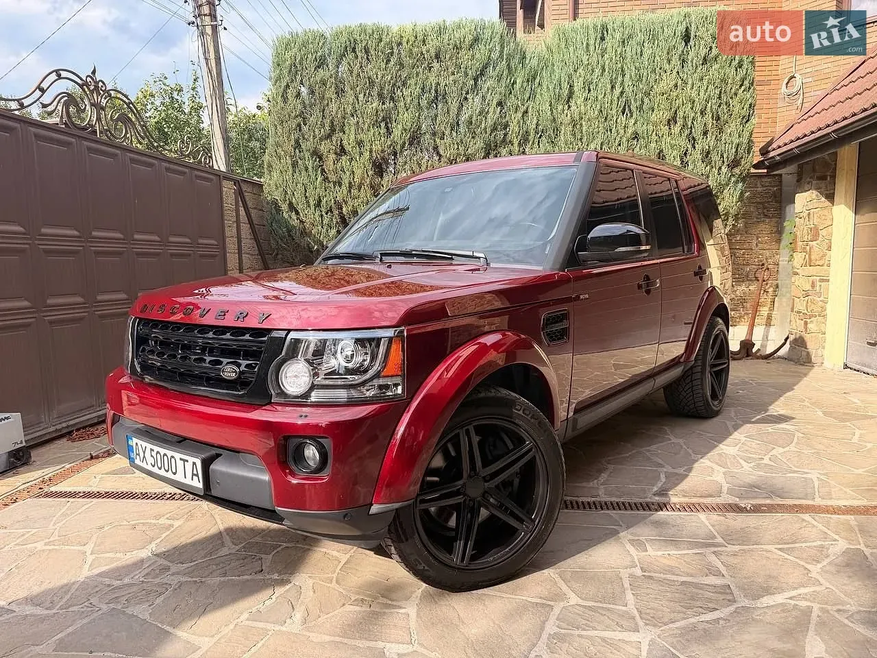 Land Rover Discovery 2014 photo 3