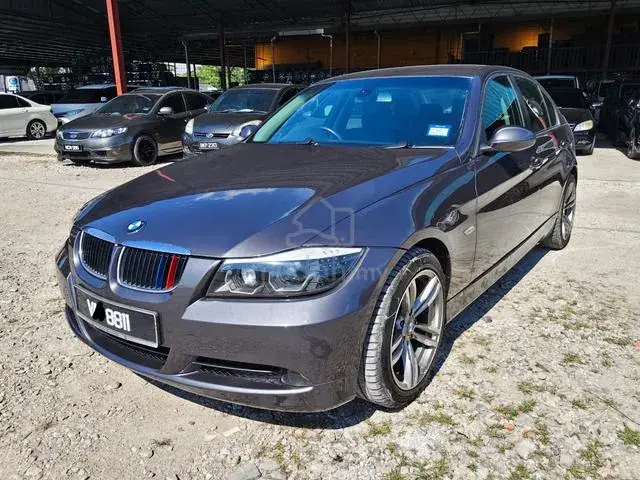 BMW 320I