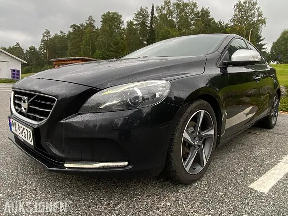 Volvo V40