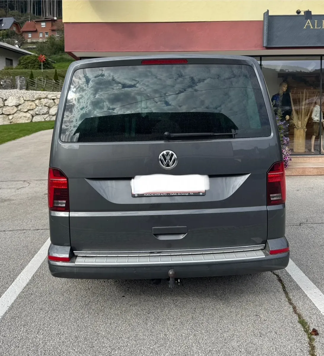 Volkswagen Multivan 2023 photo 3