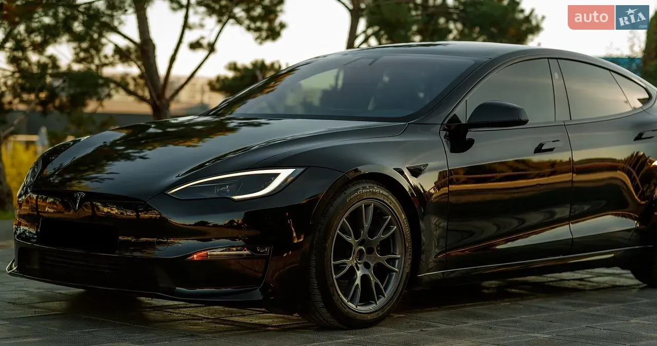 Tesla Model S 2022 photo 3