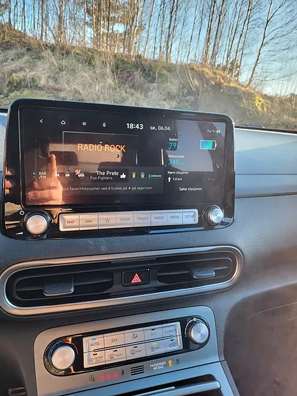 Hyundai Kona 2021 photo 2