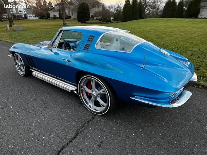 Chevrolet Corvette 1965 photo 2