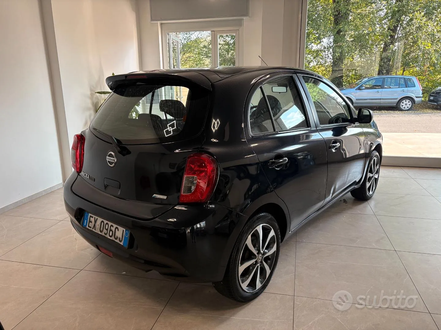 Nissan Micra 2015 photo 5