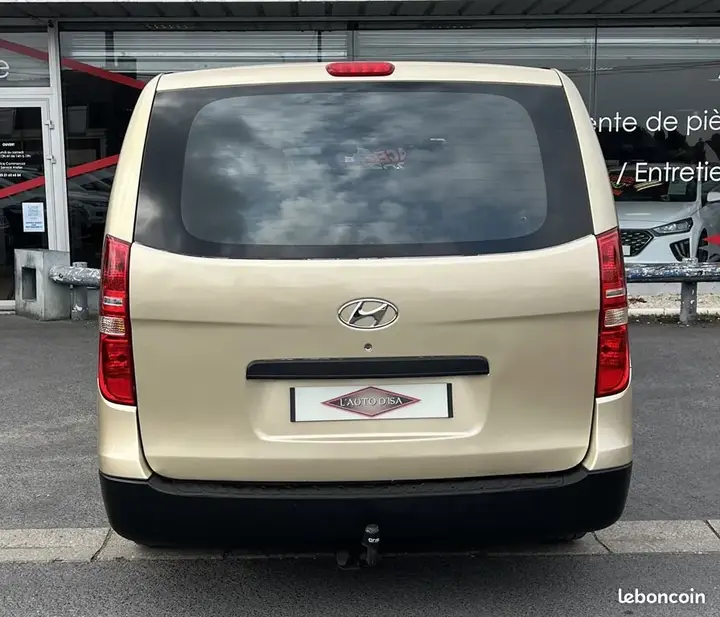 Hyundai H1 2011 photo 5