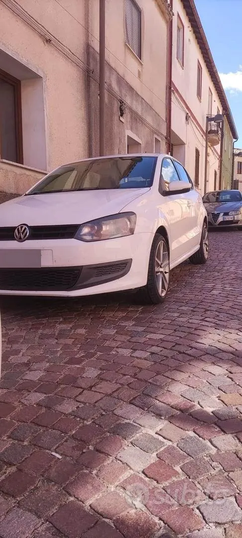 Volkswagen Polo 2013 photo 2