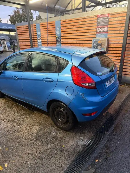 Ford Fiesta 2009 photo 3