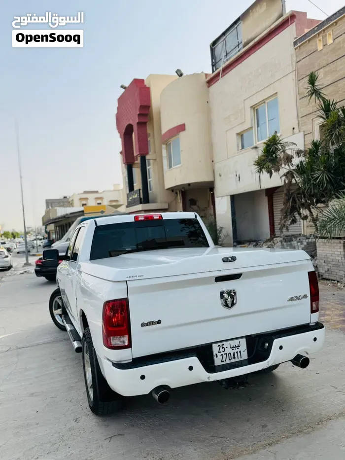 Dodge Ram Laramie 2010 photo 3
