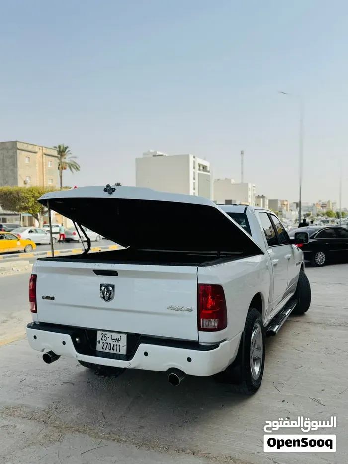 Dodge Ram Laramie 2010 photo 4